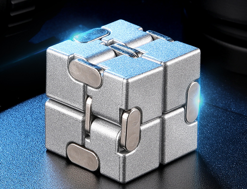 Metal Infinity Cube
