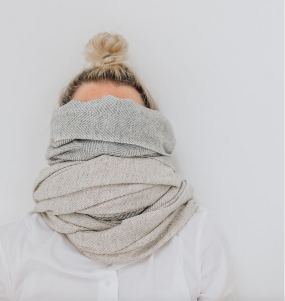 LIGHTWEIGHT CASHMERE SCARF